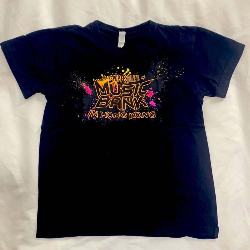 K-POP Music Bank Honk Kong Festival T-Shirt Small June 23, 2012